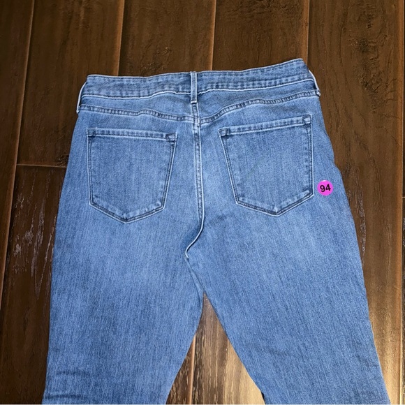 Old Navy midrise WOW boot cut jeans women’s size 12 - Picture 2 of 3